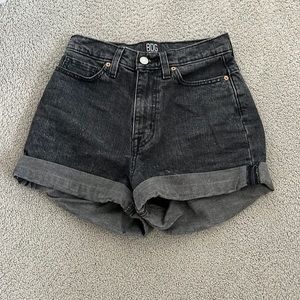 Black denim shorts. Mom high rise.